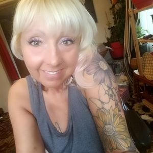 Meet your Posher, Teresa